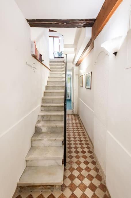 Ca' Della Madoneta - Vista Canale Venice Exterior photo